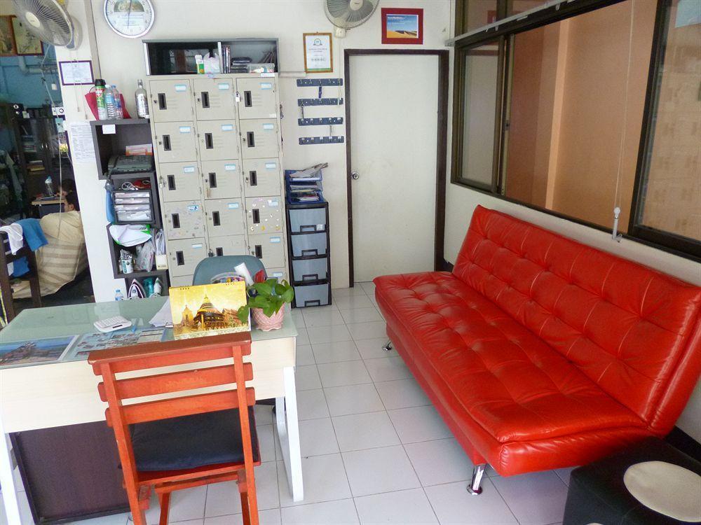 Pineapple Guesthouse Пхукет Экстерьер фото